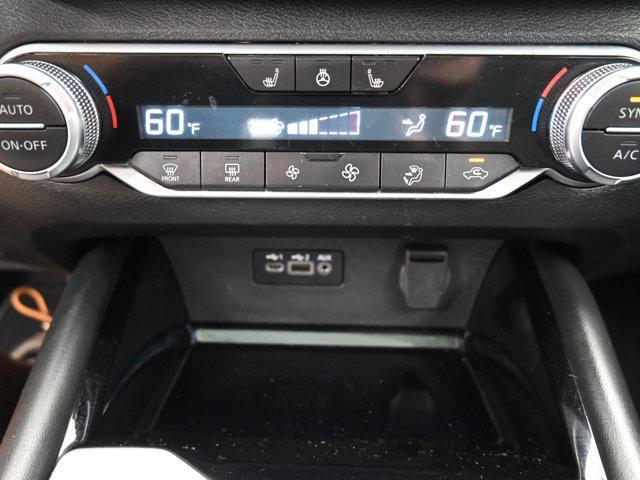 Photo of 2022 Pearl White Tricoat Nissan Altima