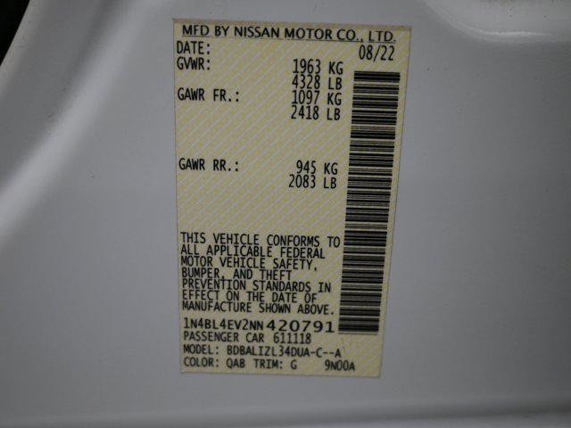 Photo of 2022 Pearl White Tricoat Nissan Altima
