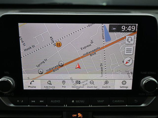 Photo of 2022 Pearl White Tricoat Nissan Altima