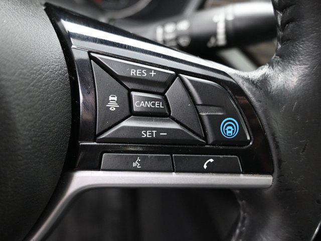 Photo of 2022 Pearl White Tricoat Nissan Altima