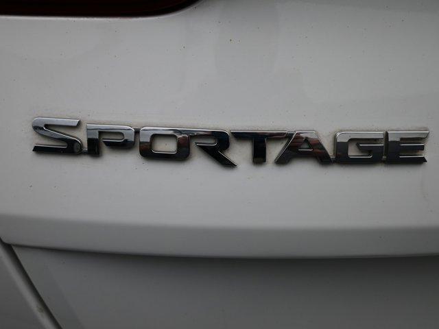 Photo of 2017 Clear White Kia Sportage