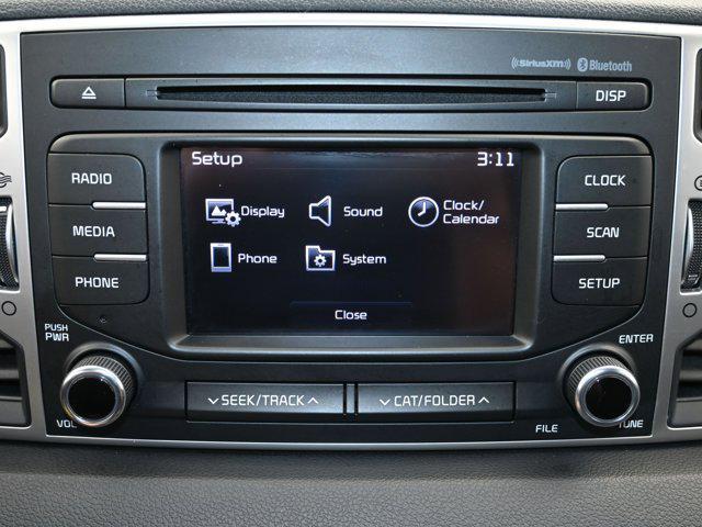Photo of 2017 Clear White Kia Sportage