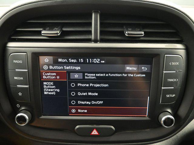 Photo of 2022 Mars Orange Kia Soul