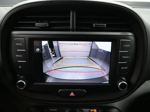 Photo of 2022 Mars Orange Kia Soul