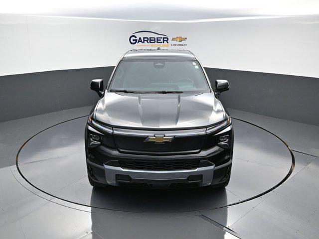 Photo of 2026 Black Chevrolet Silverado EV