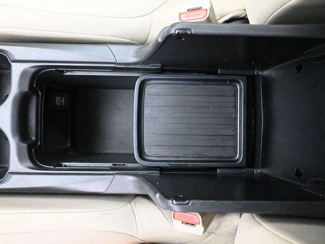 Photo of 2021 Platinum White Pearl Honda CR-V Hybrid