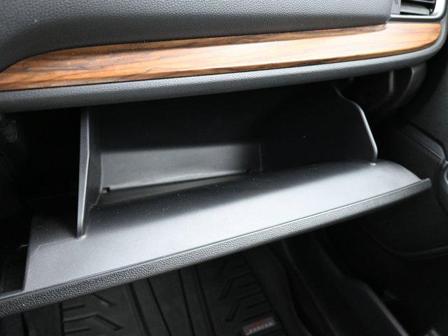 Photo of 2021 Platinum White Pearl Honda CR-V Hybrid