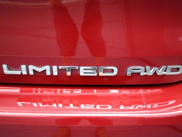 Photo of 2020 Ruby Flare Pearl Toyota Highlander