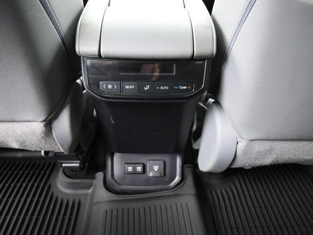 Photo of 2020 Ruby Flare Pearl Toyota Highlander
