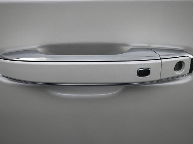 Photo of 2025 Iridescent Pearl Tricoat Chevrolet Tahoe