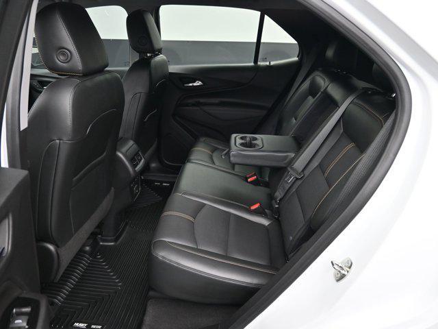 Photo of 2022 Summit White Chevrolet Equinox