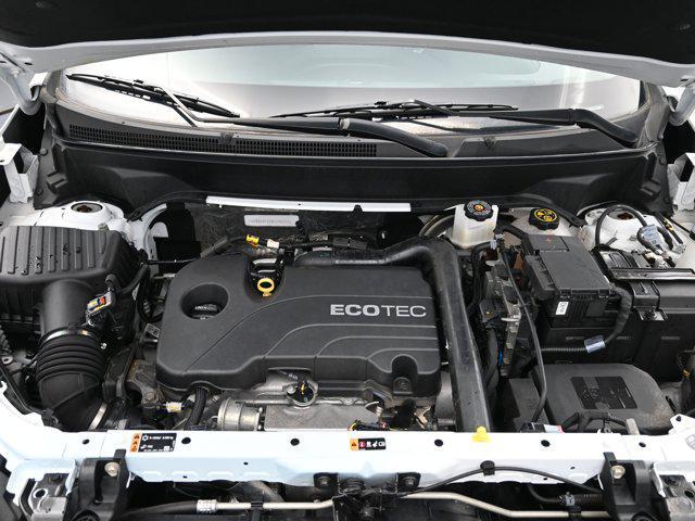 Photo of 2022 Summit White Chevrolet Equinox