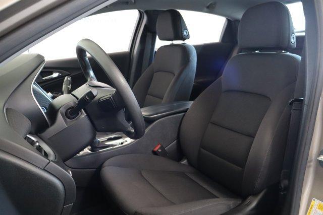 Photo of 2024 Mineral Gray Metallic Chevrolet Malibu