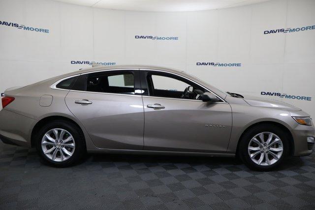 Photo of 2024 Mineral Gray Metallic Chevrolet Malibu