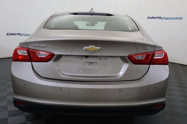 Photo of 2024 Mineral Gray Metallic Chevrolet Malibu