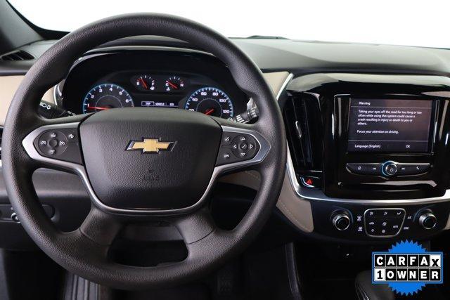 Photo of 2023 Mosaic Black Metallic Chevrolet Traverse