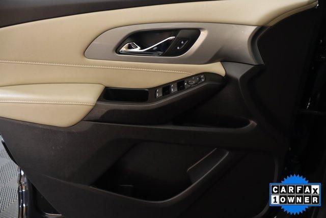Photo of 2023 Mosaic Black Metallic Chevrolet Traverse