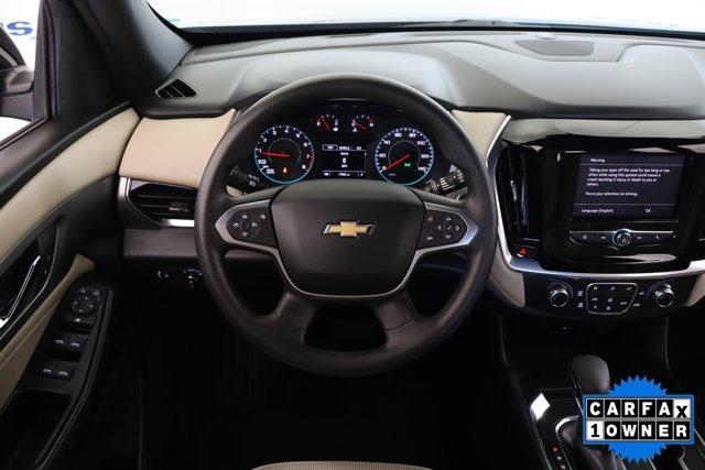 Photo of 2023 Mosaic Black Metallic Chevrolet Traverse