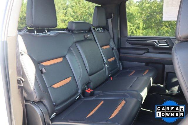 Photo of 2024 Summit White GMC Sierra 2500