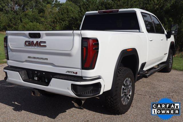 Photo of 2024 Summit White GMC Sierra 2500