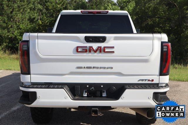 Photo of 2024 Summit White GMC Sierra 2500