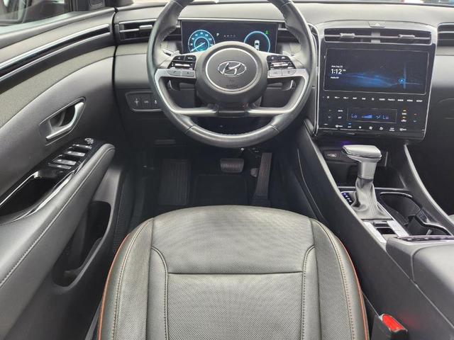 Photo of 2024 Phantom Black Hyundai SANTA CRUZ