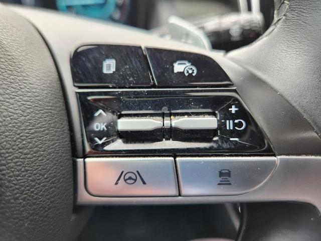 Photo of 2024 Phantom Black Hyundai SANTA CRUZ