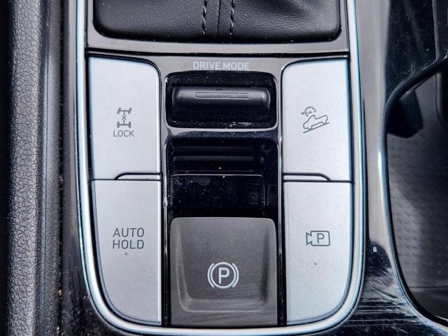 Photo of 2024 Phantom Black Hyundai SANTA CRUZ
