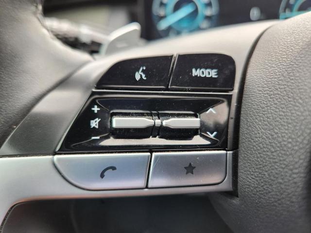 Photo of 2024 Phantom Black Hyundai SANTA CRUZ