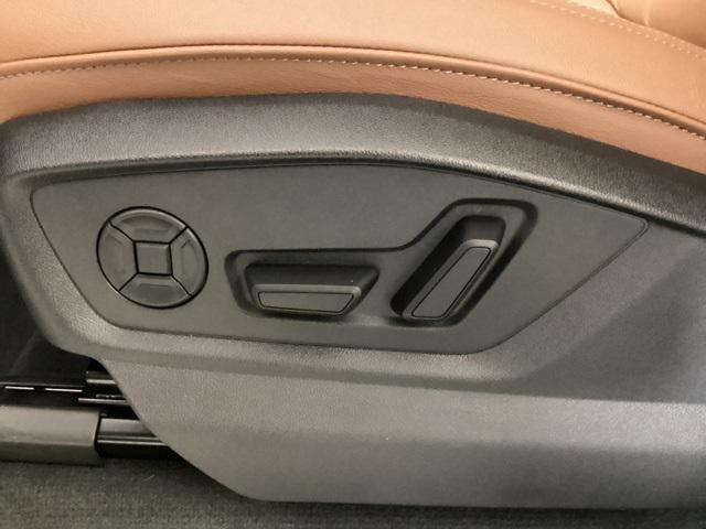 Photo of 2025 White Audi Q7