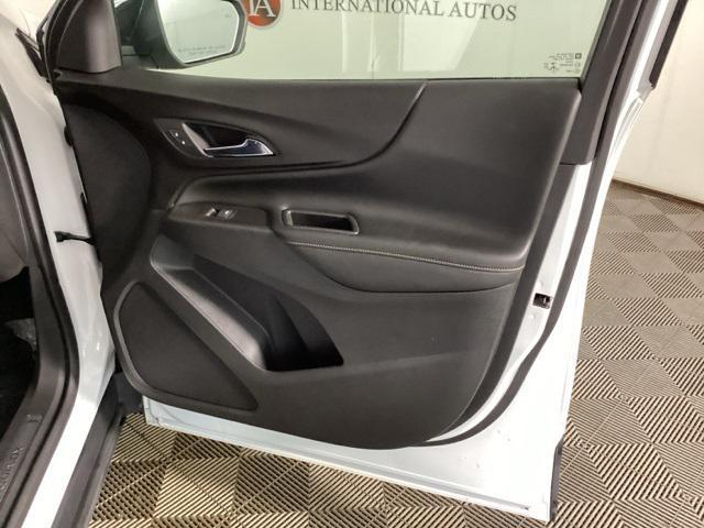 Photo of 2020 Summit White Chevrolet Equinox