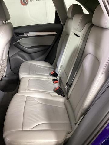 Photo of 2016 Blue Metallic Audi Q5