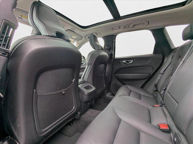 Photo of 2024 Onyx Black Metallic Volvo XC60