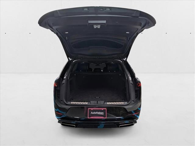 Photo of 2024 Santorini Black Metallic Land Rover Range Rover Sport
