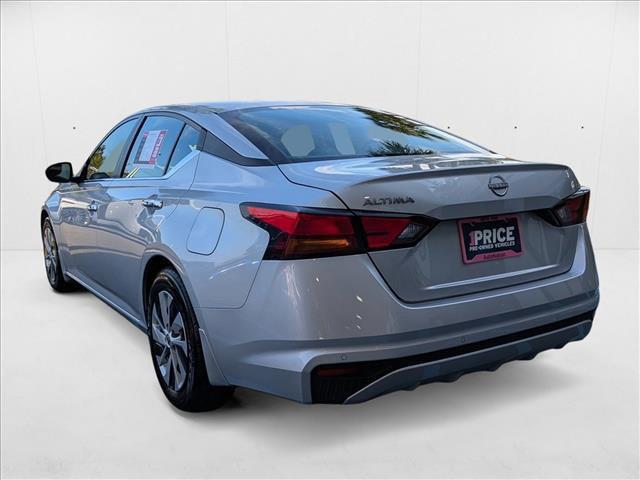 Photo of 2024 Brilliant Silver Metallic Nissan Altima
