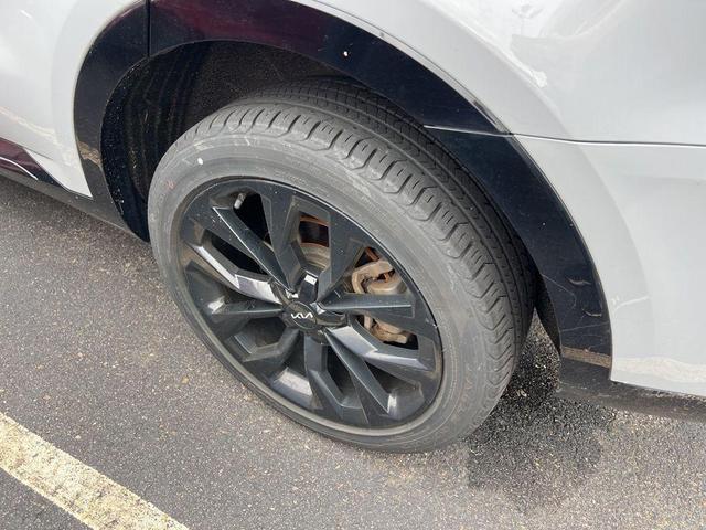 Photo of 2022 Gray Kia Sorento