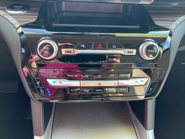 Photo of 2023 Black Ford Explorer