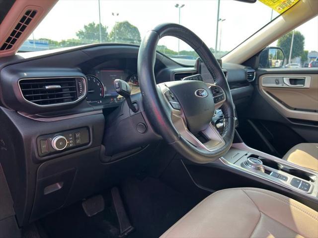 Photo of 2023 Black Ford Explorer