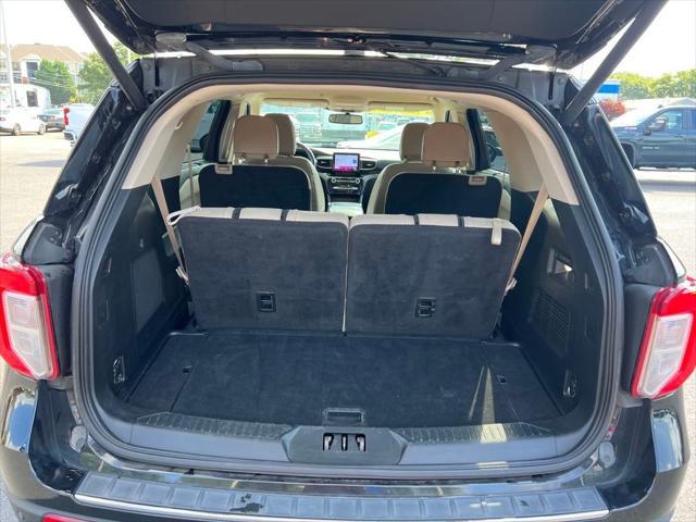 Photo of 2023 Black Ford Explorer