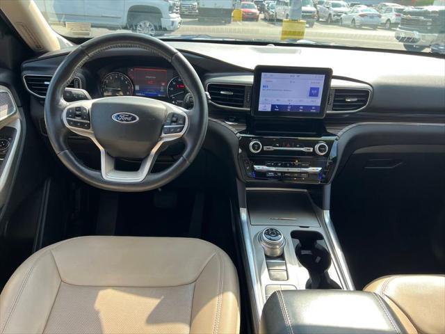 Photo of 2023 Black Ford Explorer