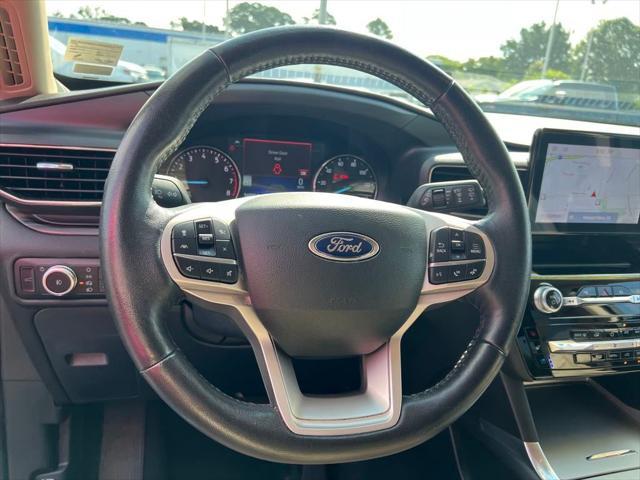 Photo of 2023 Black Ford Explorer