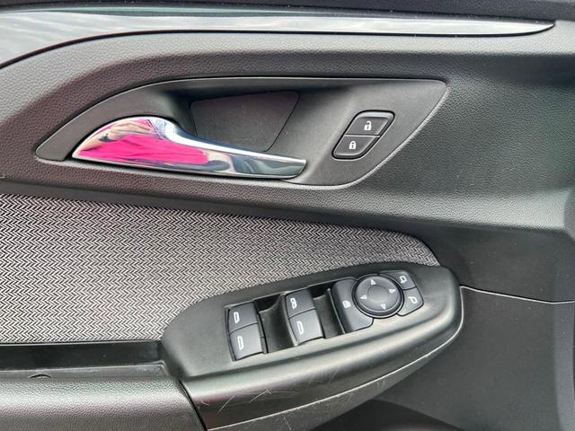 Photo of 2023 White Chevrolet Trailblazer
