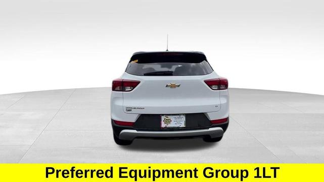 Photo of 2023 White Chevrolet Trailblazer
