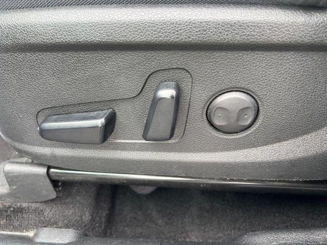 Photo of 2022 Blue Hyundai SANTA FE