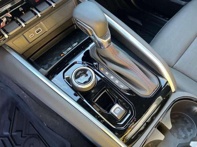 Photo of 2025 Gray Chevrolet Colorado