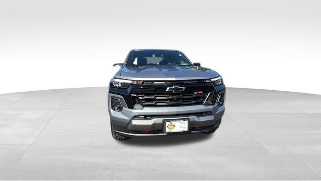Photo of 2025 Gray Chevrolet Colorado