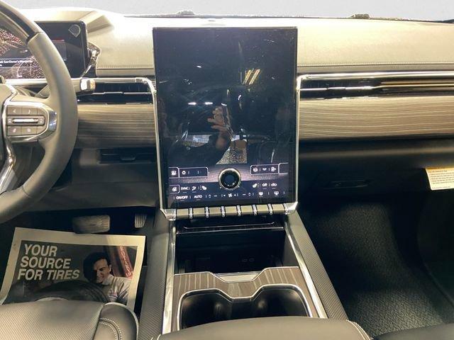 Photo of 2025 Onyx Black GMC Sierra EV