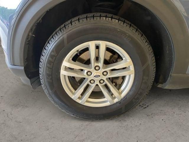 Photo of 2021 Infinite Blue Metallic Tinted Clearcoat Ford Explorer