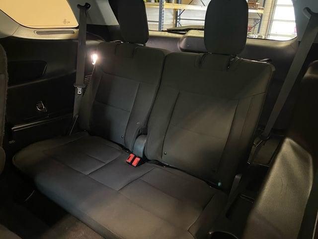 Photo of 2021 Infinite Blue Metallic Tinted Clearcoat Ford Explorer