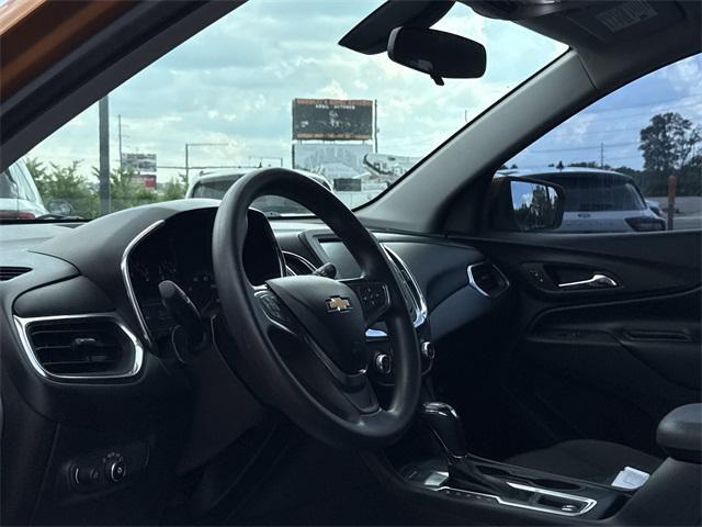 Photo of 2018 Orange Burst Metallic Chevrolet Equinox